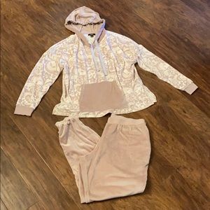 Simply Vera loungewear set size large